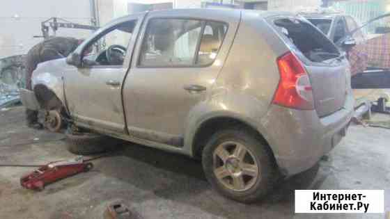 Запчасти на Renault Sandero 2011 1.4 Рено Сандеро Мурманск