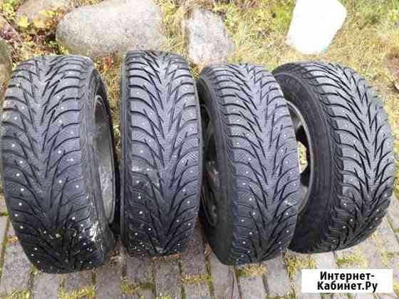 Yokohama ice guard stud 205/70 R15 4 шт на дисках Сертолово