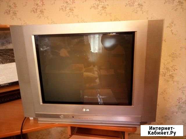 Телевизор LG Flatron (51см) Елабуга - изображение 1
