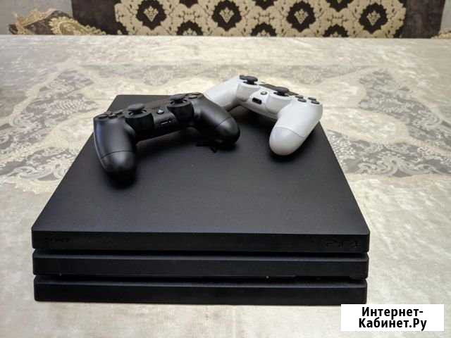 Ps 4 pro + второй белый геймпад Махачкала - изображение 1