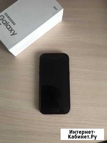SAMSUNG Galaxy A5 2017г Омск - изображение 1