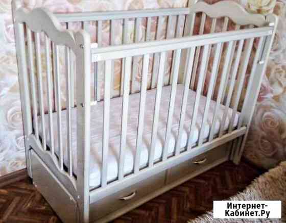 Детская кроватка Строитель