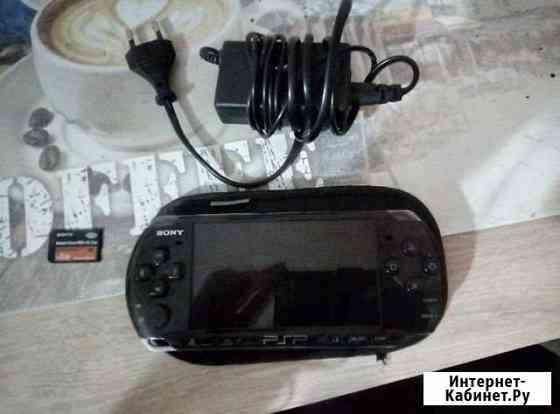 PSP 3000 + sd card 8 Gb + зарядка Серпухов