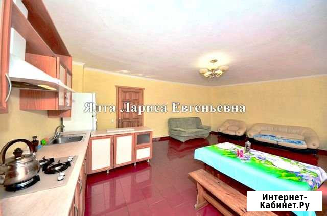 Комната 18 кв.м. в 2-к, 4/9 эт. Ялта - изображение 1
