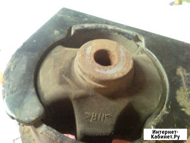 Передняя подушка двигателя на тойоту авенсис Кострома - изображение 1