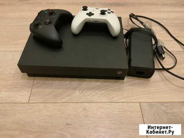 Xbox One X 1tb + установлена серия игр Метро Красногорск - изображение 1