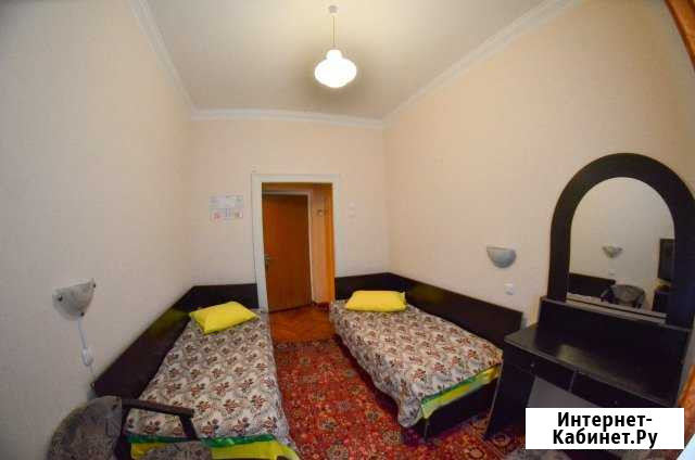 Комната 14 кв.м. в 1-к, 2/2 эт. Глазов - изображение 1