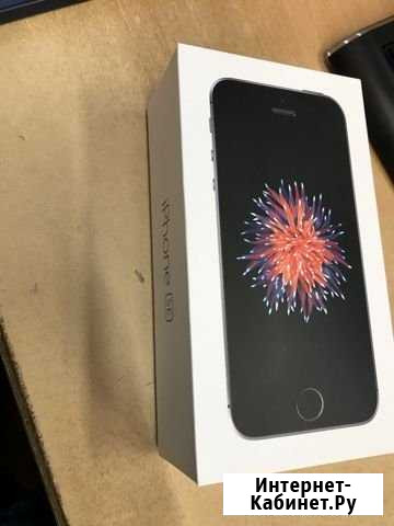 iPhone SE 32 Gb черный Смоленск - изображение 1