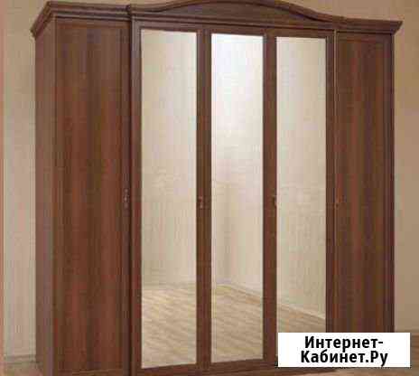 Продам спальный гарнитур Усолье-Сибирское