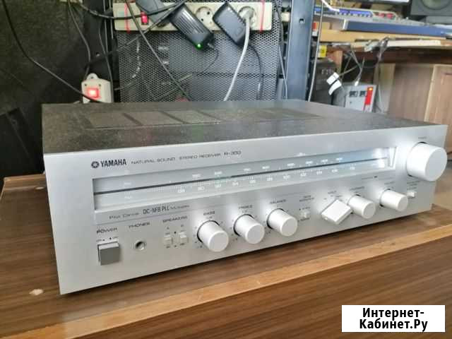Yamaha R-300 Natural Sound Смоленск - изображение 1