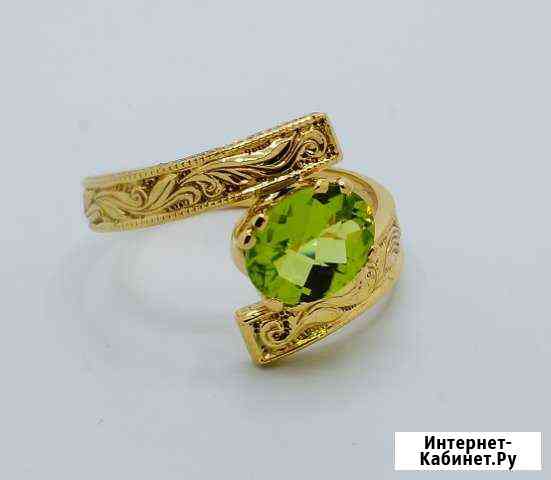 Золотое кольцо с перидотом (хризолитом) Калининград