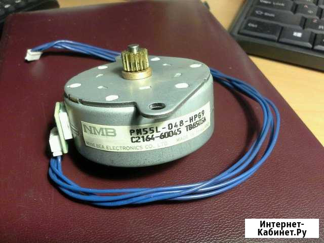 Шаговый двигатель NMB PM55L-048-HP69 Екатеринбург - изображение 1