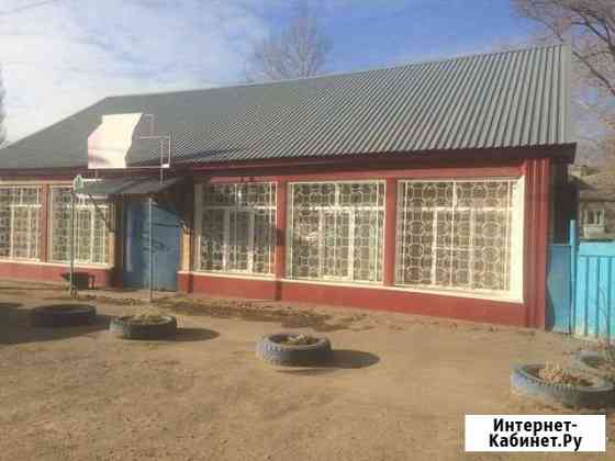 Торговое помещение, 127.3 кв.м. на 10 сот земли Саратов