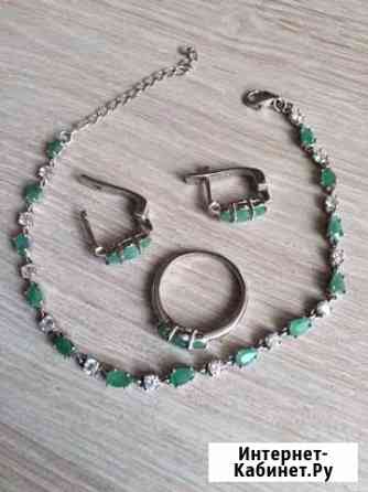 Комплект с изумрудами серебряный Киров