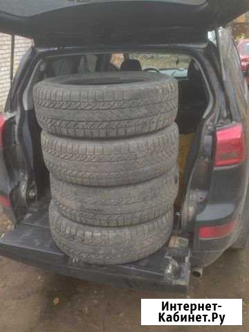 Комплект зимних шин б/у 215/70 r16 Мурино - изображение 1