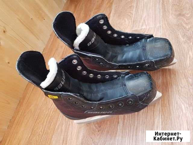Коньки для мальчика bauer Губкин - изображение 1