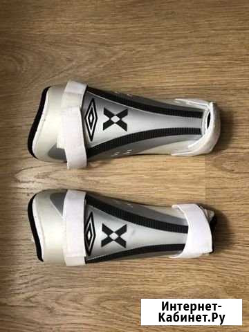 Щитки футбольные umbro размер L Нижний Новгород - изображение 1