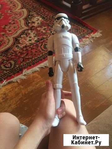 Продаю фигурку из фильма Star Wars и автомат Гай - изображение 1