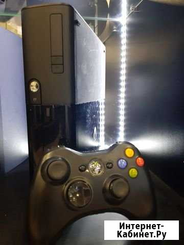 Игровая приставка Microsoft Xbox 360 E 4 гб(кч) Кирово-Чепецк - изображение 1
