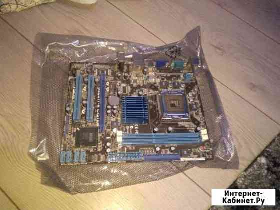 Материнская плата asus на 775 сокет Боринское