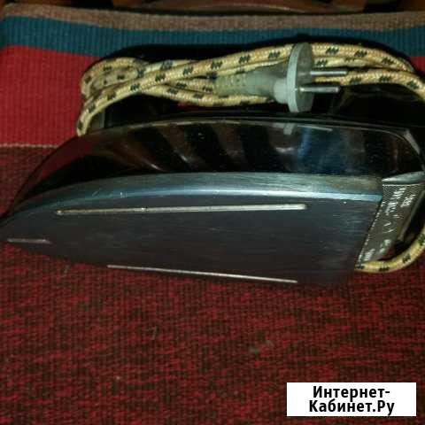 Утюг старинный 1988 года Бугульма - изображение 1