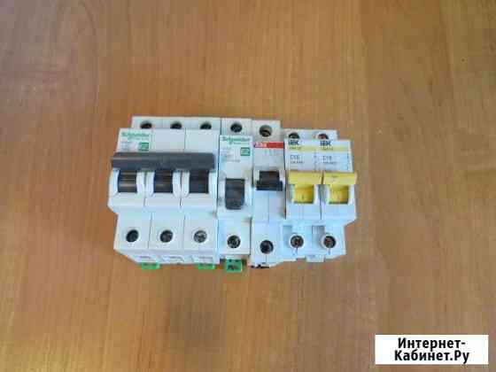 Продам автоматические выключатели Великий Новгород