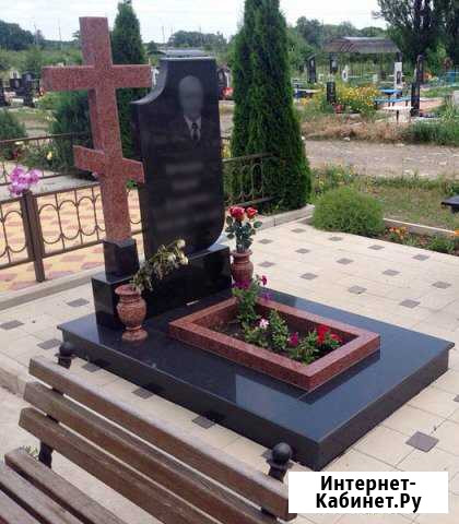 Памятник гранитный с крестом Ставрополь - изображение 1