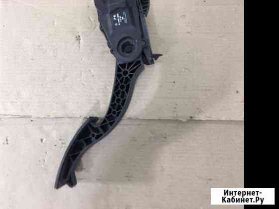 Педаль газа Mercedes w117 x156 w176 w242 w246 Казань