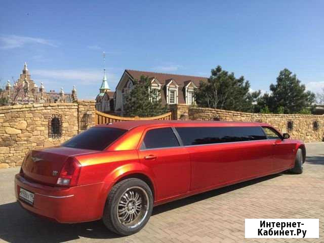 Прокат аренда лимузина Chrysler 300c Кенди Red Ростов-на-Дону - изображение 1