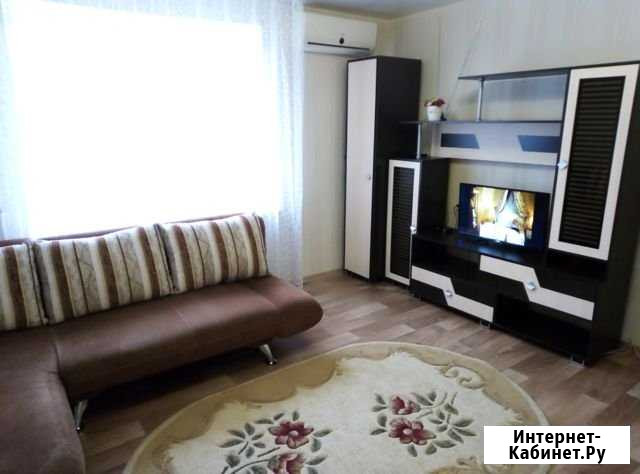 1-комнатная квартира, 35 м², 5/9 эт. в аренду посуточно в Волжском Волгоградской области Волжский Волгоградской области - изображение 1