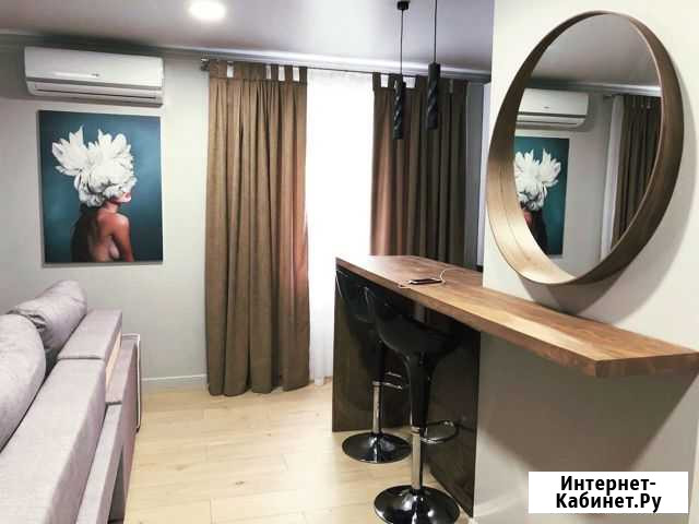 2-комнатная квартира, 50 м², 2/5 эт. в аренду на длительный срок в Шахтах Шахты - изображение 1