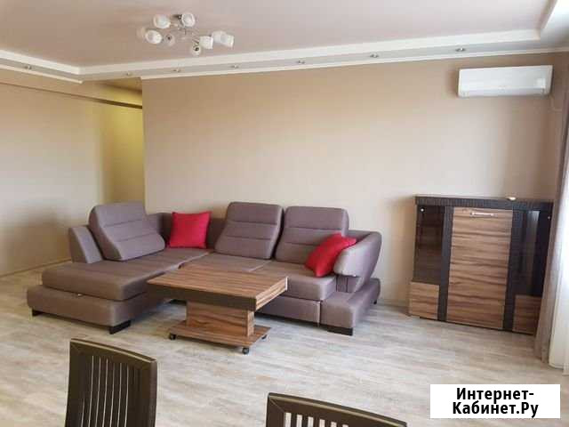 3-комнатная квартира, 86 м², 1/10 эт. в аренду на длительный срок в Севастополе Севастополь - изображение 1