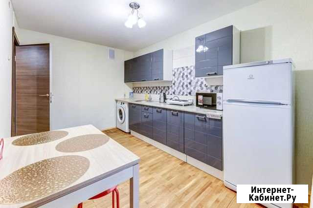 3-комнатная квартира, 75 м², 4/14 эт. в аренду посуточно в Санкт-Петербурге Санкт-Петербург - изображение 1