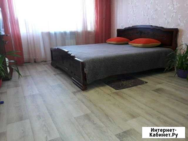 1-комнатная квартира, 42 м², 8/10 эт. в аренду посуточно в Брянске Брянск - изображение 1