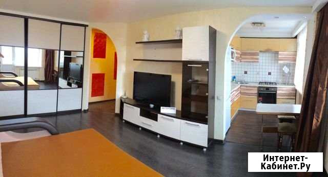 1-комнатная квартира, 47 м², 3/5 эт. в аренду посуточно в Волгограде Волгоград - изображение 1