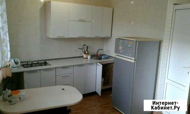 2-комнатная квартира, 50 м², 2/3 эт. в аренду на длительный срок в Ялте Ялта - изображение 1