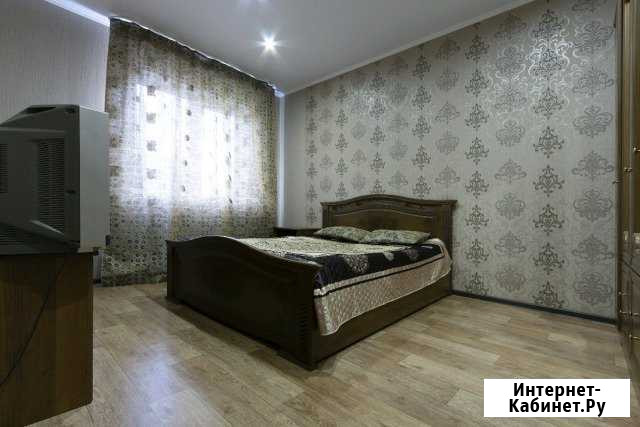 2-комнатная квартира, 70 м², 4/9 эт. в аренду посуточно в Астрахани Астрахань - изображение 1