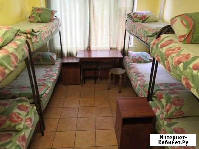 Комната 27.8 м² в > 9-ком. кв., 3/5 эт. в аренду посуточно в Санкт-Петербурге Санкт-Петербург - изображение 1