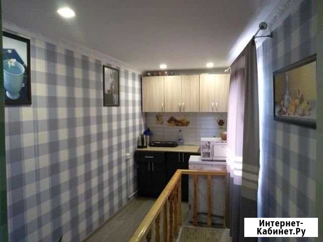 2-комнатная квартира, 40 м², 2/2 эт. в аренду на длительный срок в Ялте Ялта - изображение 1