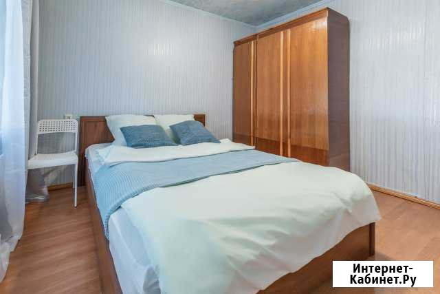 3-комнатная квартира, 60 м², 1/9 эт. в аренду посуточно в Новосибирске Новосибирск - изображение 1