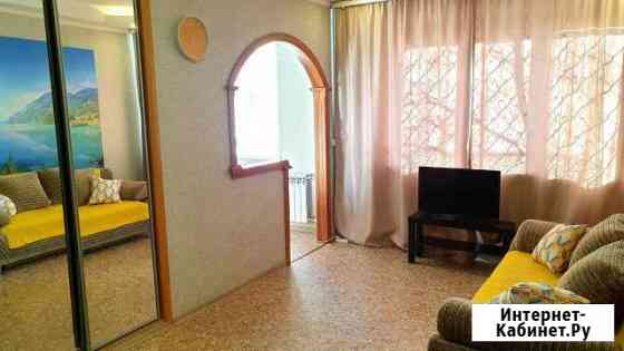 1-комнатная квартира, 33 м², 1/5 эт. в аренду посуточно в Омске Омск