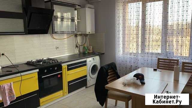 2-комнатная квартира, 75 м², 2/4 эт. в аренду на длительный срок в Симферополе Симферополь - изображение 1