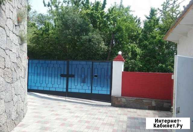 Комната 15 м² в 1-ком. кв., 1/2 эт. в аренду на длительный срок в Ялте Ялта - изображение 1