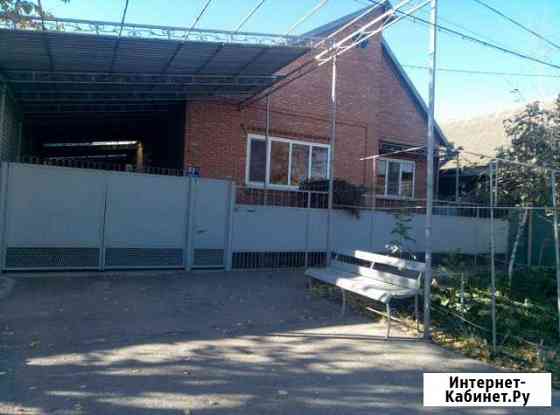 Дом 259 м² на участке 7 сот. на продажу в Будённовске Будённовск
