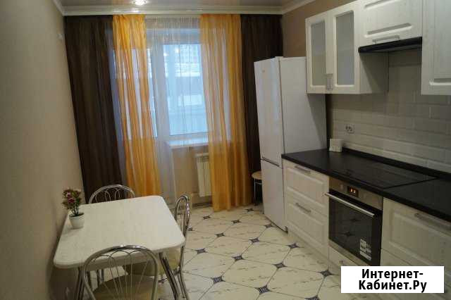 2-комнатная квартира, 64 м², 2/15 эт. в аренду посуточно в Брянске Брянск - изображение 1
