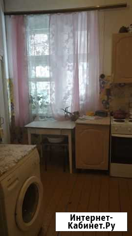 Комната 19 м² в 5-ком. кв., 1/4 эт. на продажу в Среднеуральске Среднеуральск - изображение 1