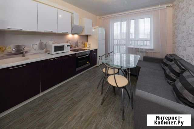 1-комнатная квартира, 36 м², 8/9 эт. в аренду посуточно в Оренбурге Оренбург - изображение 1