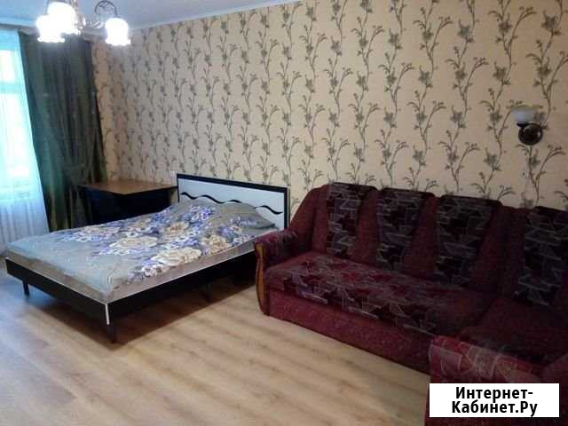 1-комнатная квартира, 50 м², 5/15 эт. в аренду посуточно в Брянске Брянск - изображение 1