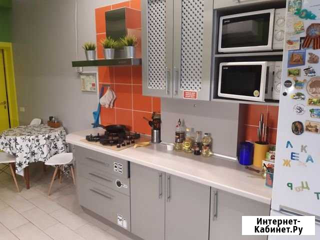 1-комнатная квартира, 45 м², 2/5 эт. в аренду посуточно в Астрахани Астрахань - изображение 1