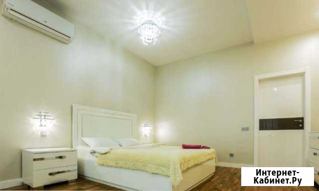 2-комнатная квартира, 58.8 м², 2/5 эт. в аренду посуточно в Новосибирске Новосибирск - изображение 1